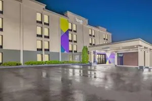 Spark by Hilton Clarks Summit - Scranton