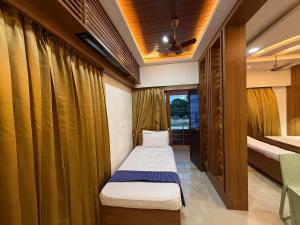 Marudhan Grand