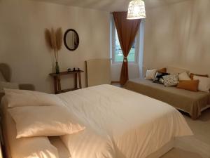 Maisons de vacances Gite Bellebouche : photos des chambres