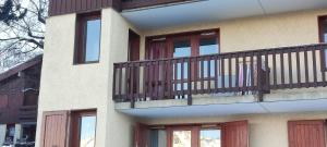 Appartement 5 personnes 31 m2 une chambre à Montchavin, proche pistes, commerces, balcon avec vue montagne