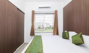 Treebo Sapphire Studio