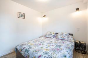 Appartements T2 avec jardin 1,2km de la plage : photos des chambres