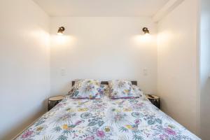 Appartements T2 avec jardin 1,2km de la plage : photos des chambres