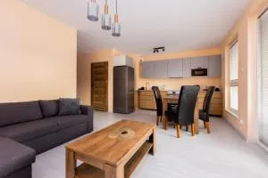 Verdant Haven Apartment - Piecki