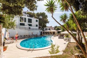 Two-Bedroom Apartment (4 Adults) room in Apartamentos Alta Galdana