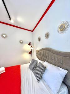 Plaka Central suite syntagma by Zeussuites