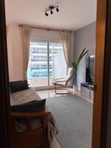 Mountain Meets the Sea