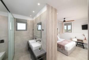 KS Luxury Villas, Private heated Swimming Pools