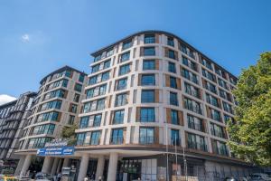 Luxury Apartments in Ofton Residence