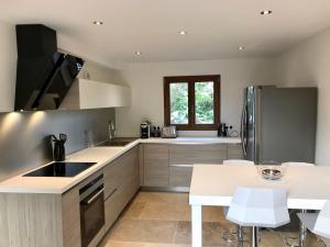 Villas Villa a 200metres du lac avec terrasse privee : photos des chambres