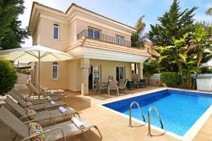 Villa Alyson - Paralimni