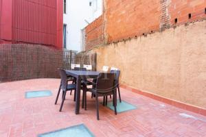 Practico apartamento con terraza en Eixample