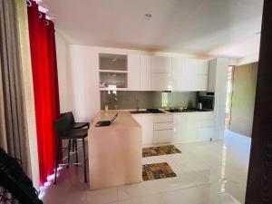 Kings Horse Villa, Kuruwita