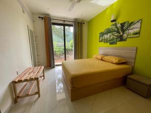 Kings Horse Villa, Kuruwita