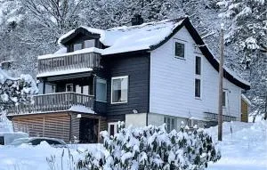 Lovely Home In Naustdal With Wifi - Naustdal