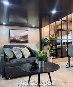 Averys Suite Victoria