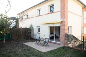 Appartements Duplex le Lardenne - proche Hopital - Clim - Terrasse - Parking : photos des chambres