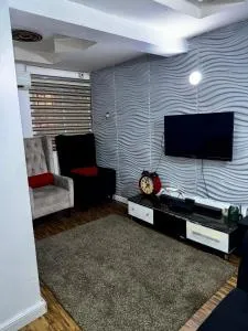 Top-pick oneBedroom Rental 5-mins from the Airport - Ejigbo