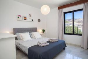 Delightful Apartment with Picturesque Views