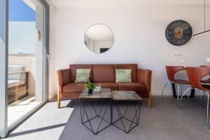 Seaview 3-Bed Flat with 2 Terraces Mijas Pueblo