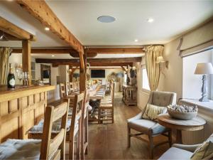The Plough Inn - Private Pub with Bar & Hot Tub