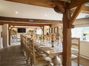 The Plough Inn - Private Pub with Bar & Hot Tub