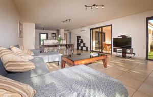 Beautiful Home In Sagone With Kitchen