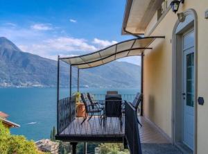 Appartamento con 2 Camere da Letto e Vista Lago