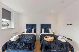 Lavish 2-Bedroom Saarb Apartment, Leatherhead - 米克勒姆
