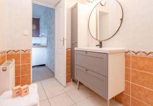 Appartements Appartement a proximite de la gare : photos des chambres