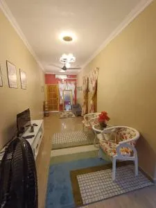 Homestay Hajah Jamilah Sungai Tiram - 乌鲁地南