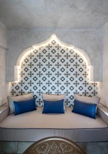 DECAN Concept Boutique Estate