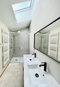 Maisons de vacances Gite Les Hirondelles : photos des chambres