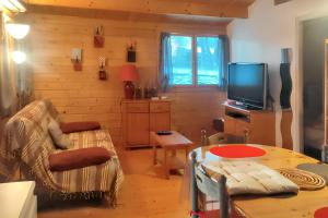 Chalet charmant à Poussan avec jardin privé et barbecue