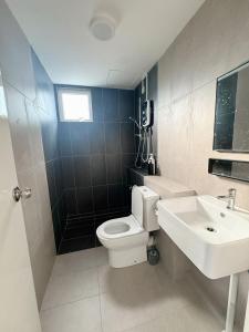 Sri indah 3 bedrooms Condominium Homestay