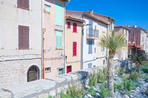 A8 -Staywiz us - 2 BDR Duplex Remparts Heart of Old Antibes