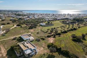 Sunny Haven Villa In Torre Lapillo