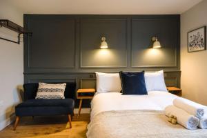 The Willow - Studio 25