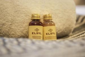 The Willow - Studio 27