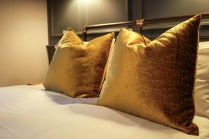 The Willow - Studio 27