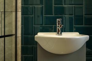 The Willow - Studio 27