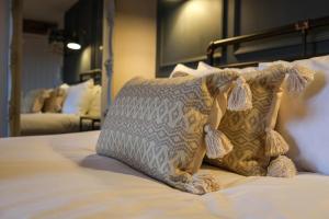 The Willow - Studio 31