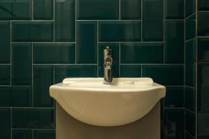 The Willow - Studio 30