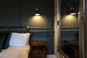 The Willow - Studio 30