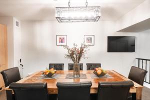 AirHome - Royal Family