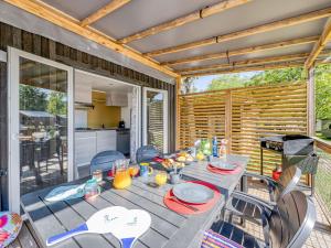 Campings Domaine Residentiel de Plein Air Les Ilates : photos des chambres