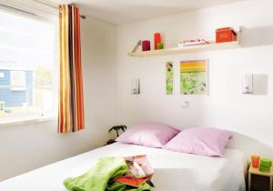 Campings Domaine Residentiel de Plein Air Les Ilates : photos des chambres