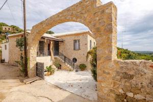 Serenity Retreat in Pidasos