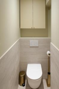 Basfroi Cosy Apartment 1