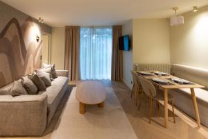 Basfroi Cosy Apartment 1